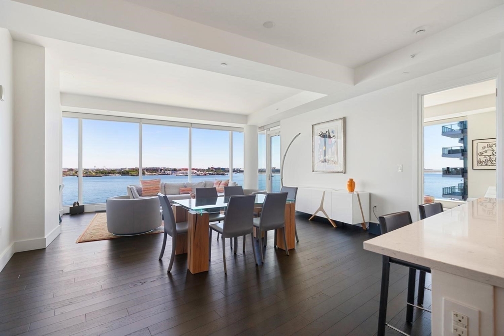 22 Liberty Dr 8F