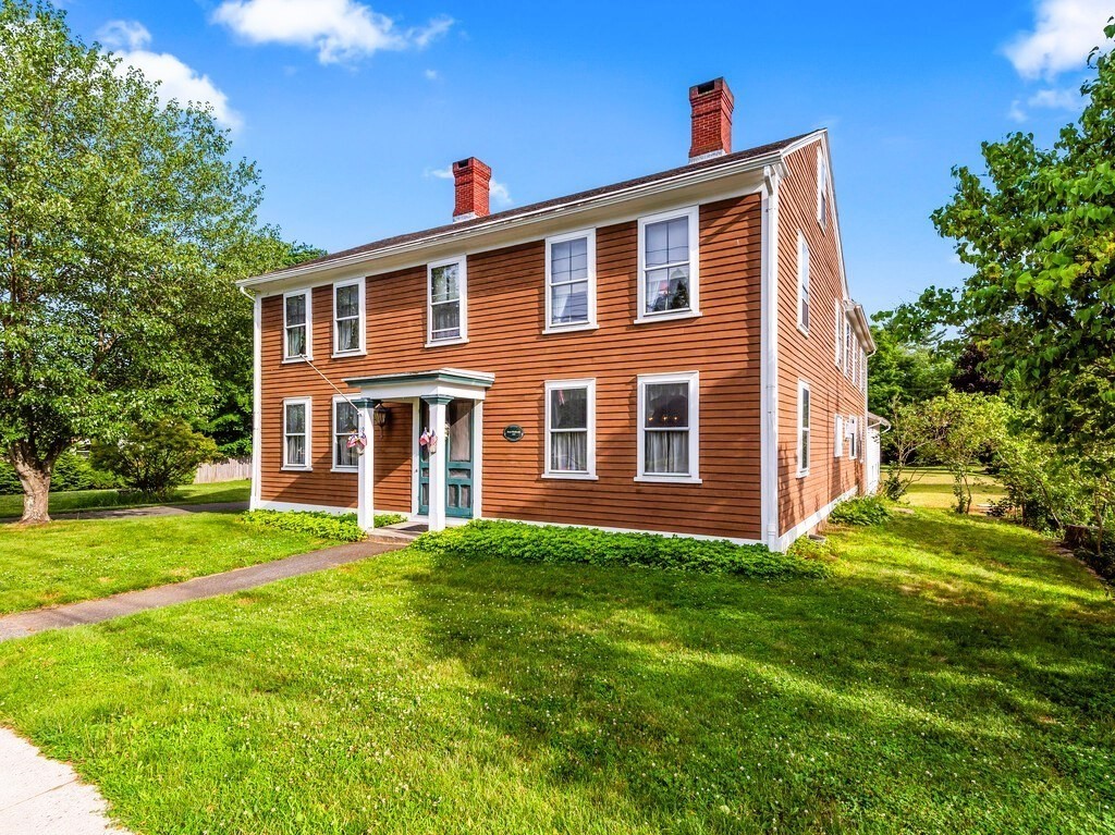 19 Main St