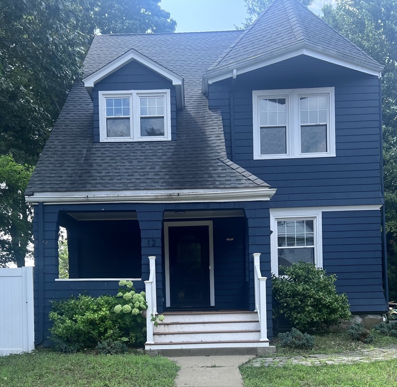 12 Westmoreland St