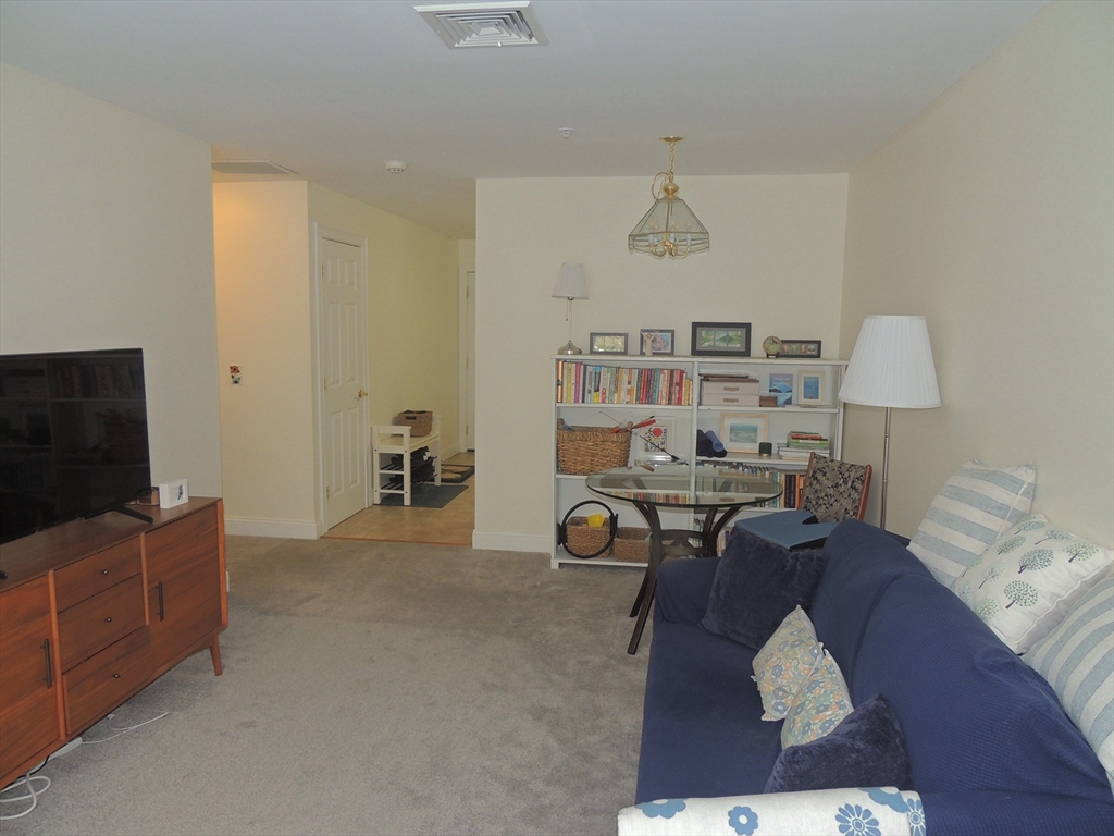 26 Greenleaves Drive 635