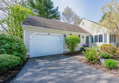 Photo of 12 Kettle Ln #31, Mashpee, MA 02649 (MLS # 73488797)