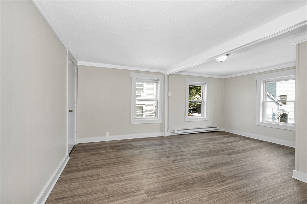 8 Cedar Ct