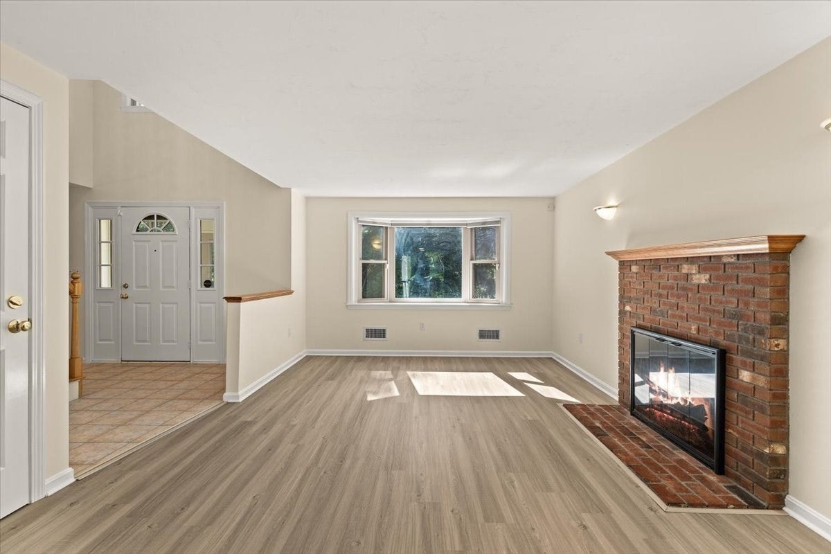 275 Plain Street, Stoughton, MA, 275 Plain Street, Stoughton, MA Photo #12