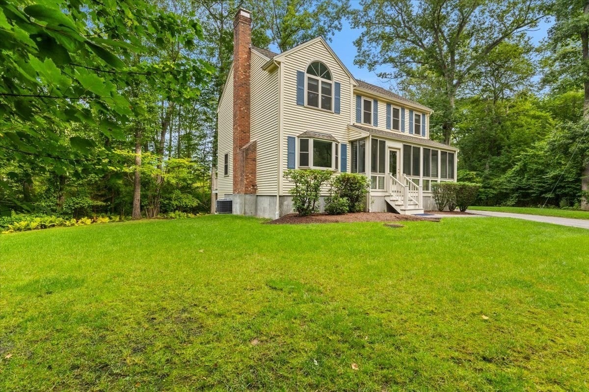 275 Plain Street