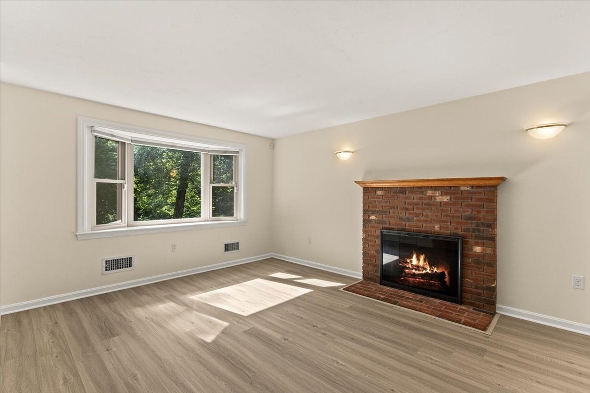 275 Plain Street, Stoughton, MA, 275 Plain Street, Stoughton, MA Photo #23