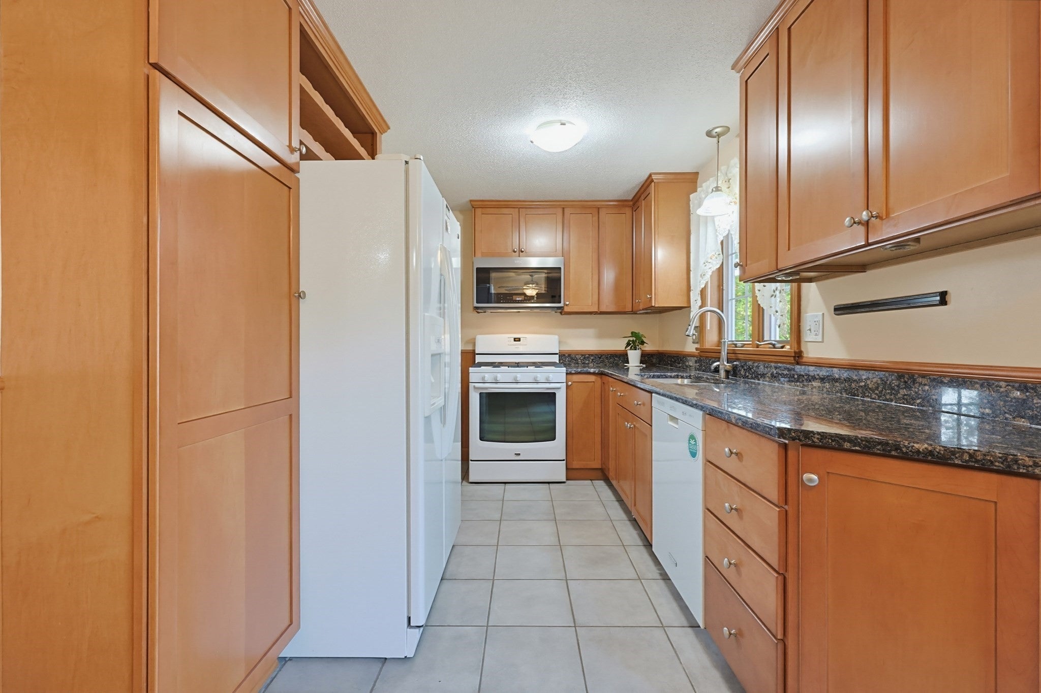 36 Butler St, Ludlow, MA, 36 Butler St, Ludlow, MA Photo #17
