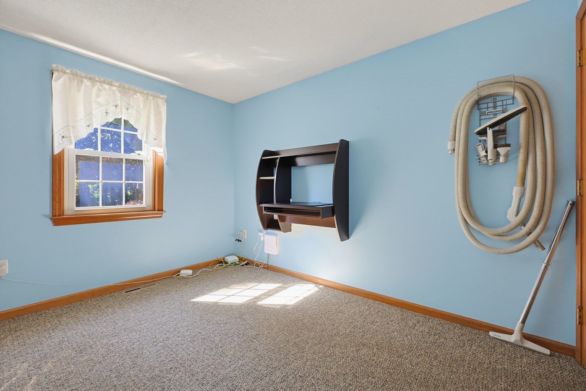 36 Butler St, Ludlow, MA, 36 Butler St, Ludlow, MA Photo #28