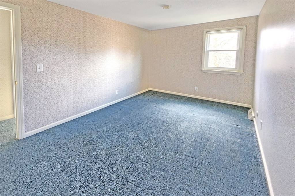 Agawam, Massachusetts 01030, United States, 3 Bedrooms Bedrooms, ,3 BathroomsBathrooms,Residential,Active,247749