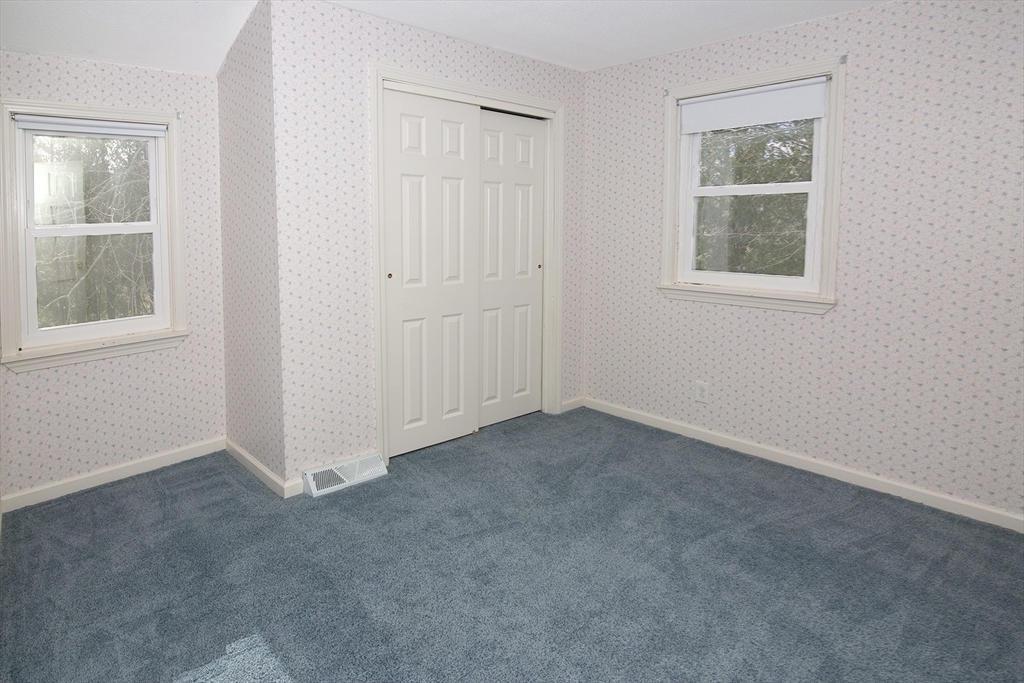 Agawam, Massachusetts 01030, United States, 3 Bedrooms Bedrooms, ,3 BathroomsBathrooms,Residential,Active,247749