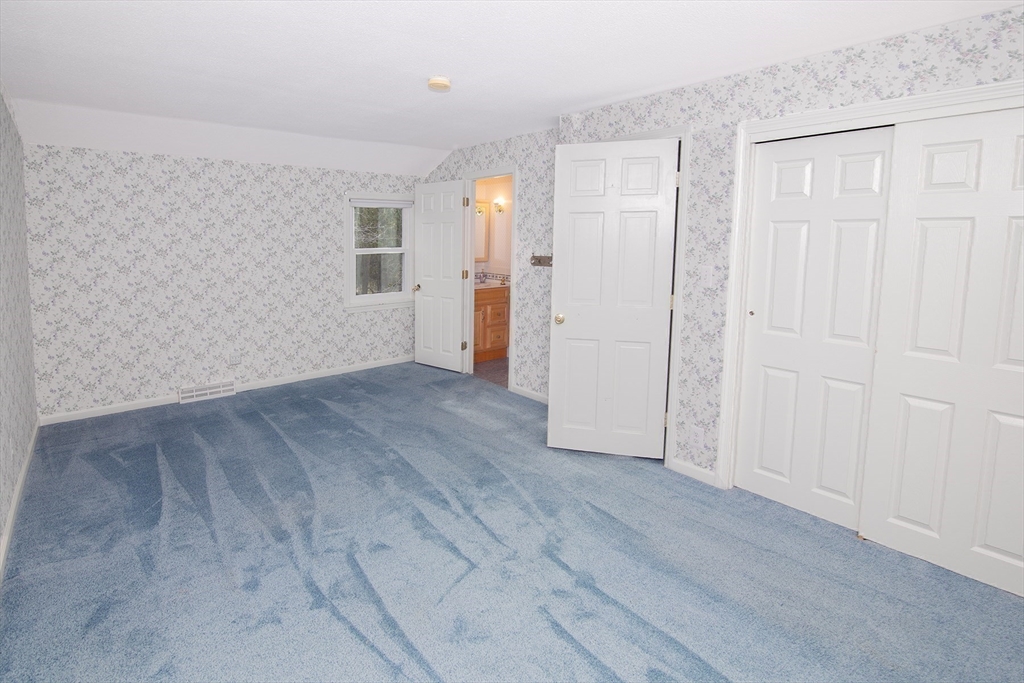 Agawam, Massachusetts 01030, United States, 3 Bedrooms Bedrooms, ,3 BathroomsBathrooms,Residential,Active,247749