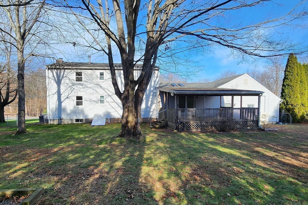 Agawam, Massachusetts 01030, United States, 3 Bedrooms Bedrooms, ,3 BathroomsBathrooms,Residential,Active,247749