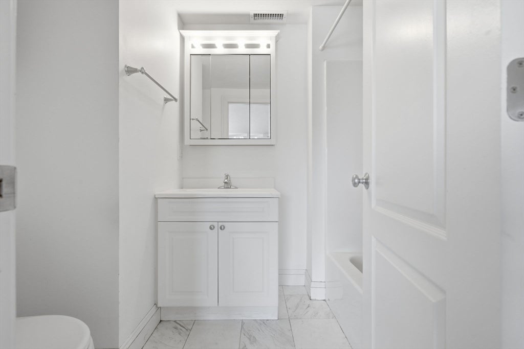 218 South ST #9, Waltham, MA, 218 South ST #9, Waltham, MA Photo #19