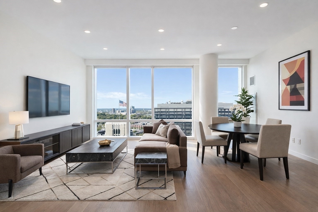 188 Brookline Ave 22E