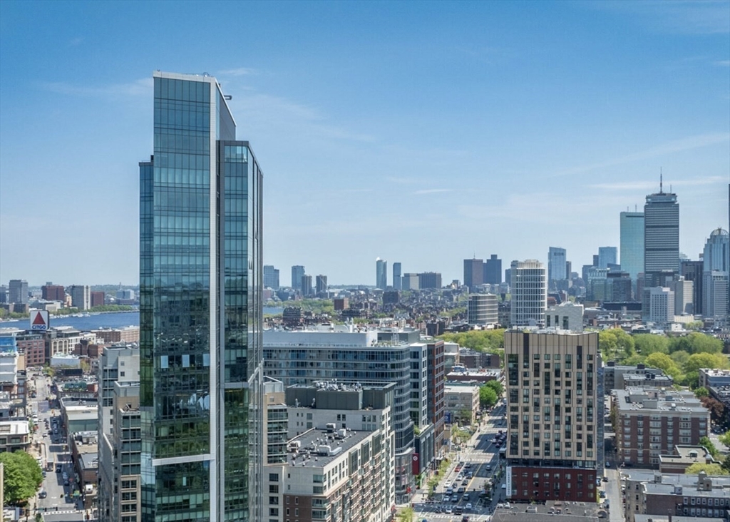 188 Brookline Ave 22E