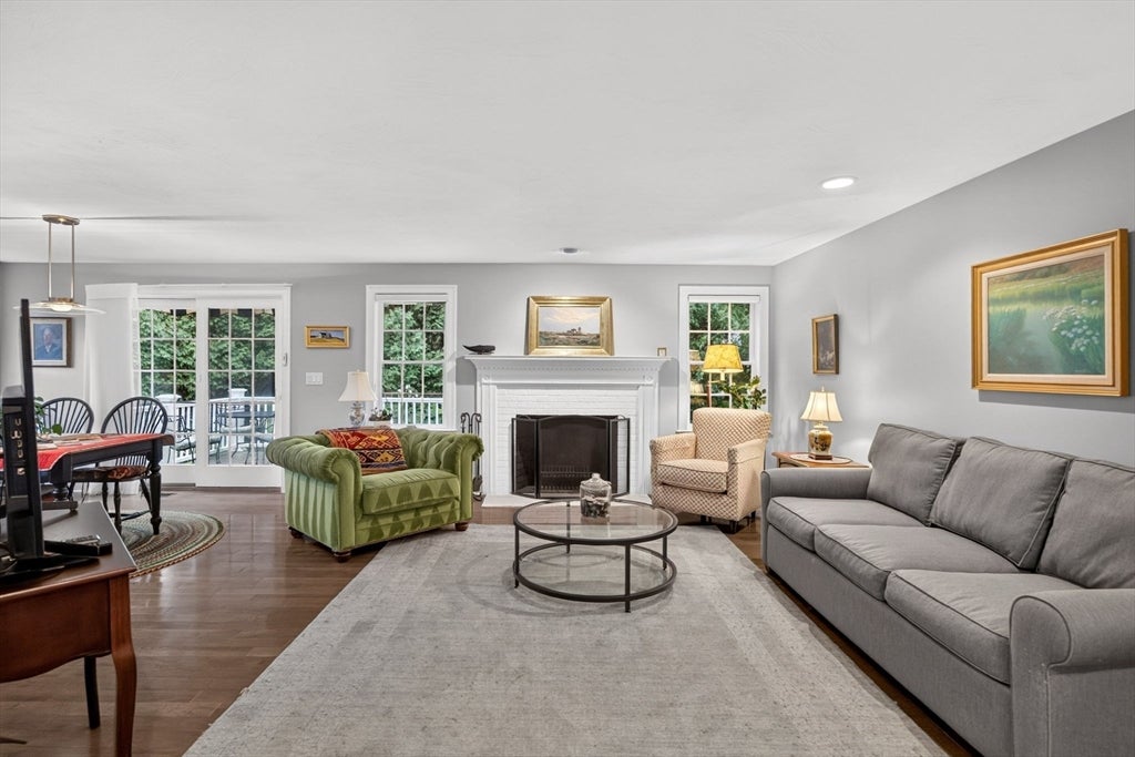8 Elizabteh Circle #8, Mashpee, MA, 8 Elizabteh Circle #8, Mashpee, MA Photo #3
