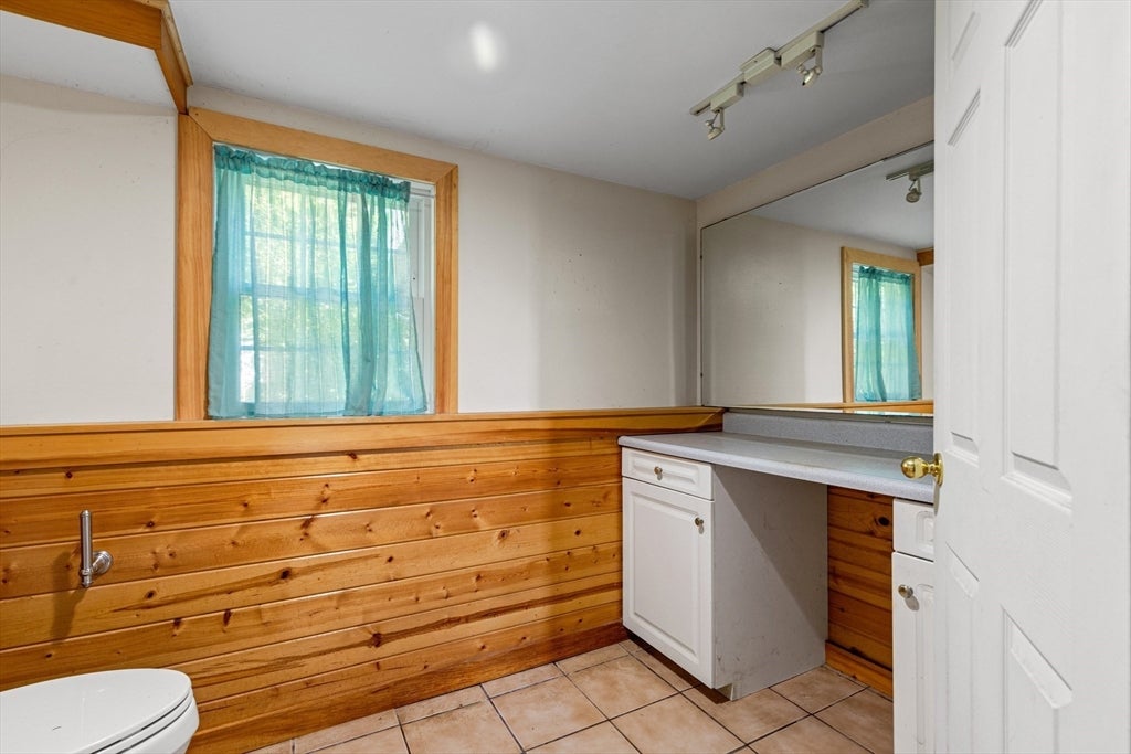 353 Carver Rd, Plymouth, MA Photo #18