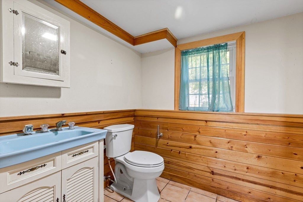 353 Carver Rd, Plymouth, MA Photo #19