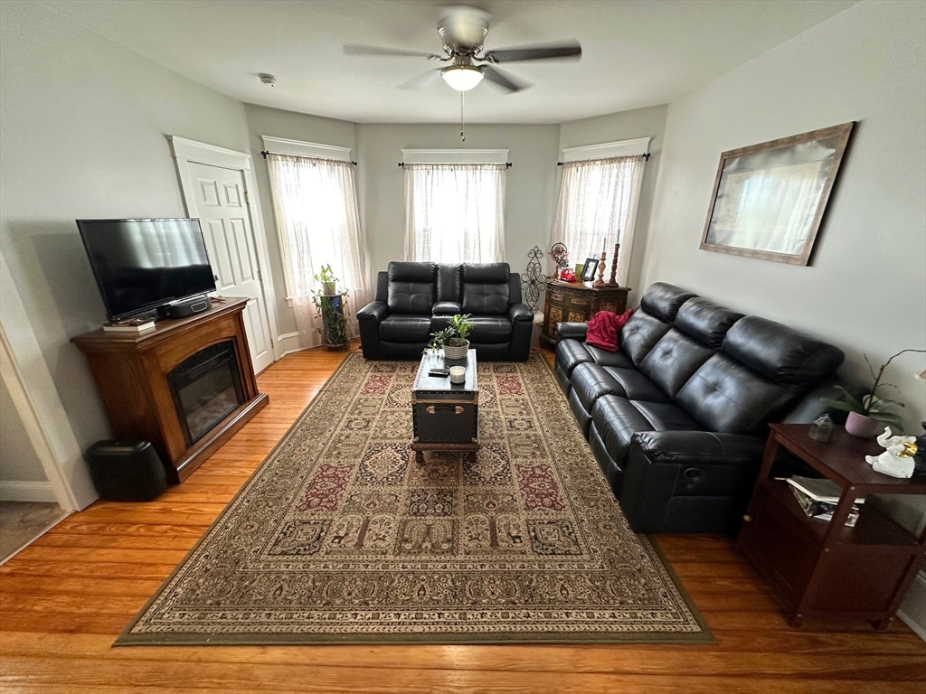 144-146 Irving St