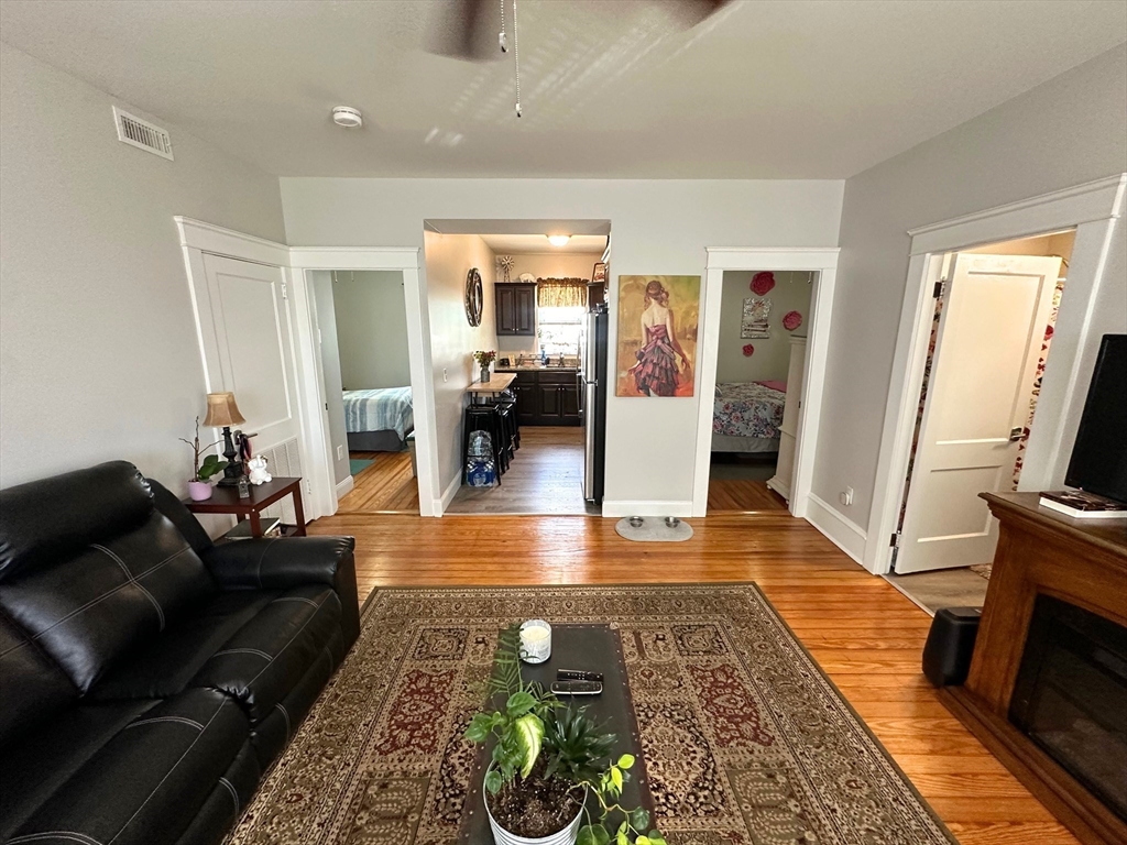144-146 Irving St