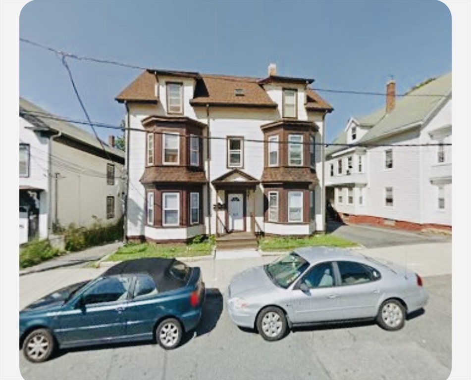 Photo 1 of 9 — 107 Hollingsworth Street 01, Lynn, MA 01902