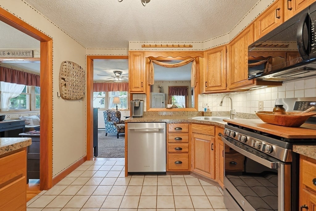 3 Cornell Drive, Milford, MA, 3 Cornell Drive, Milford, MA Photo #12
