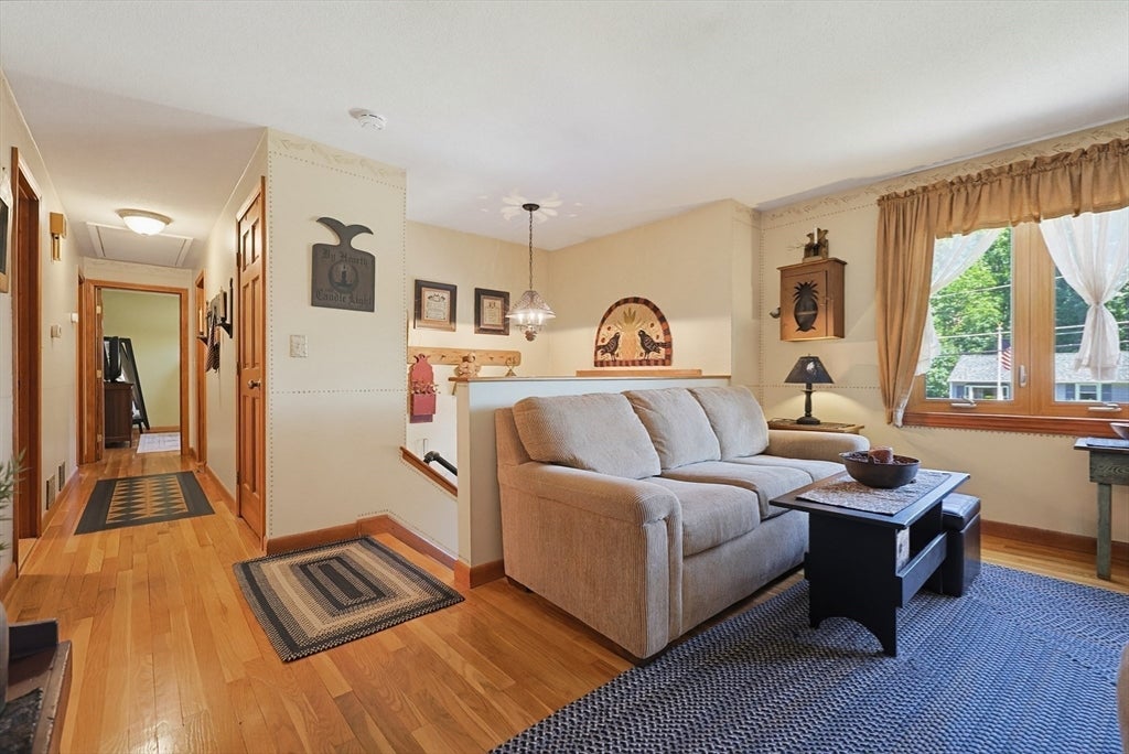 3 Cornell Drive, Milford, MA, 3 Cornell Drive, Milford, MA Photo #8