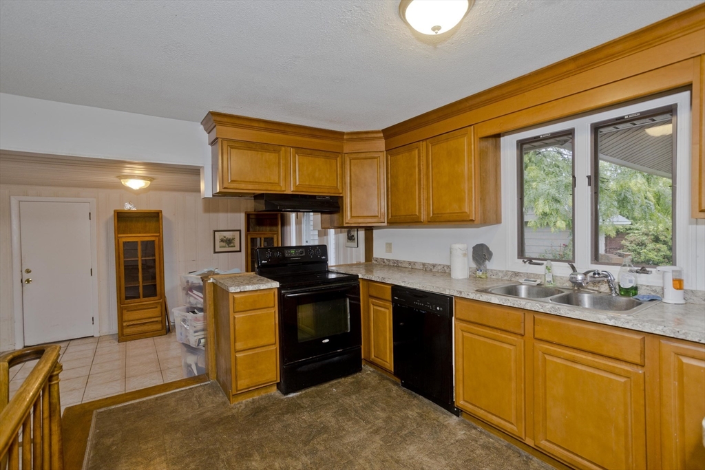 118 Woodland Rd