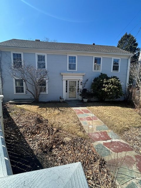 22 Mechanic St Marblehead MA 01945