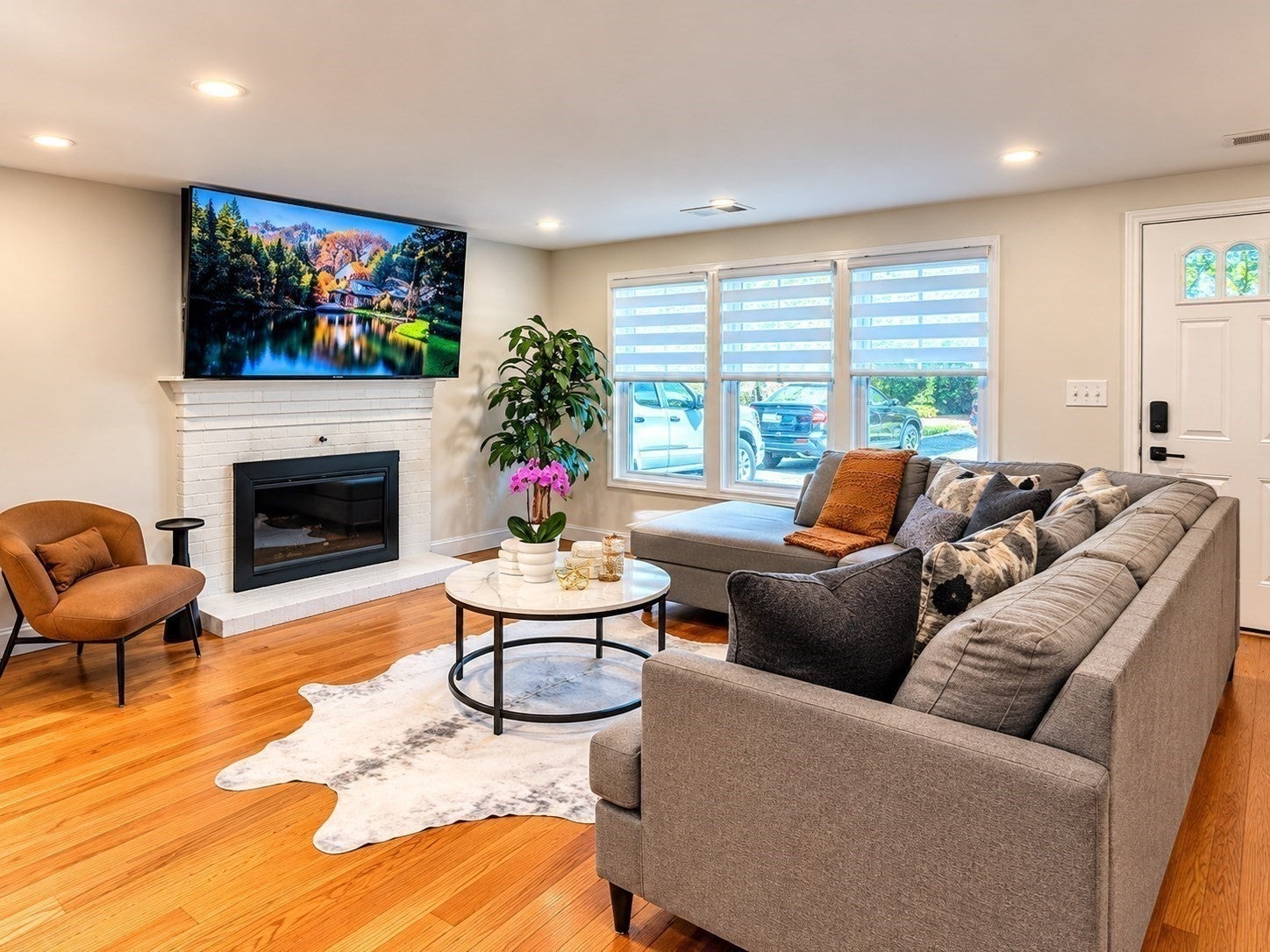 83 Riverbank Rd