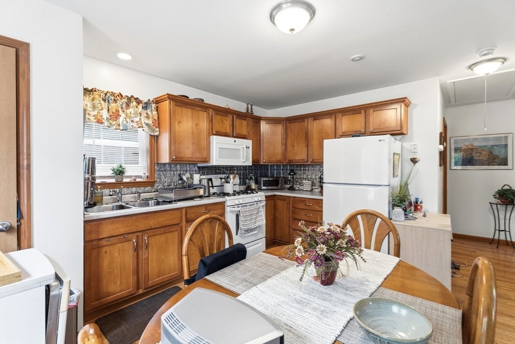 55 Friendship St, Billerica, MA Photo #32
