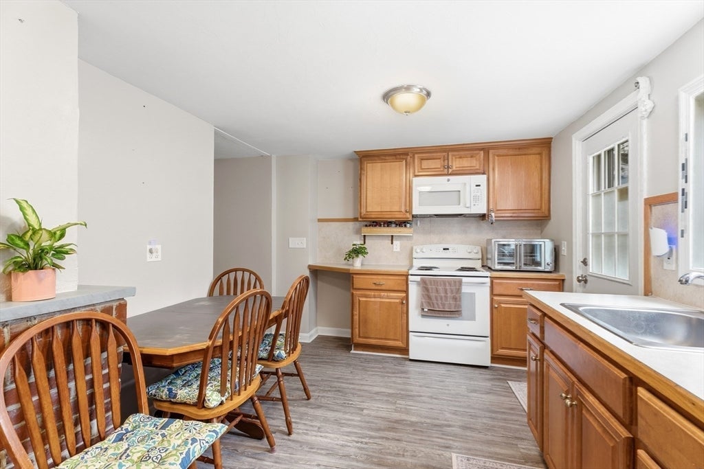 55 Friendship St, Billerica, MA Photo #11