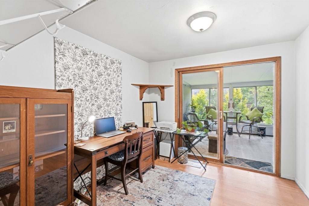 55 Friendship St, Billerica, MA Photo #37