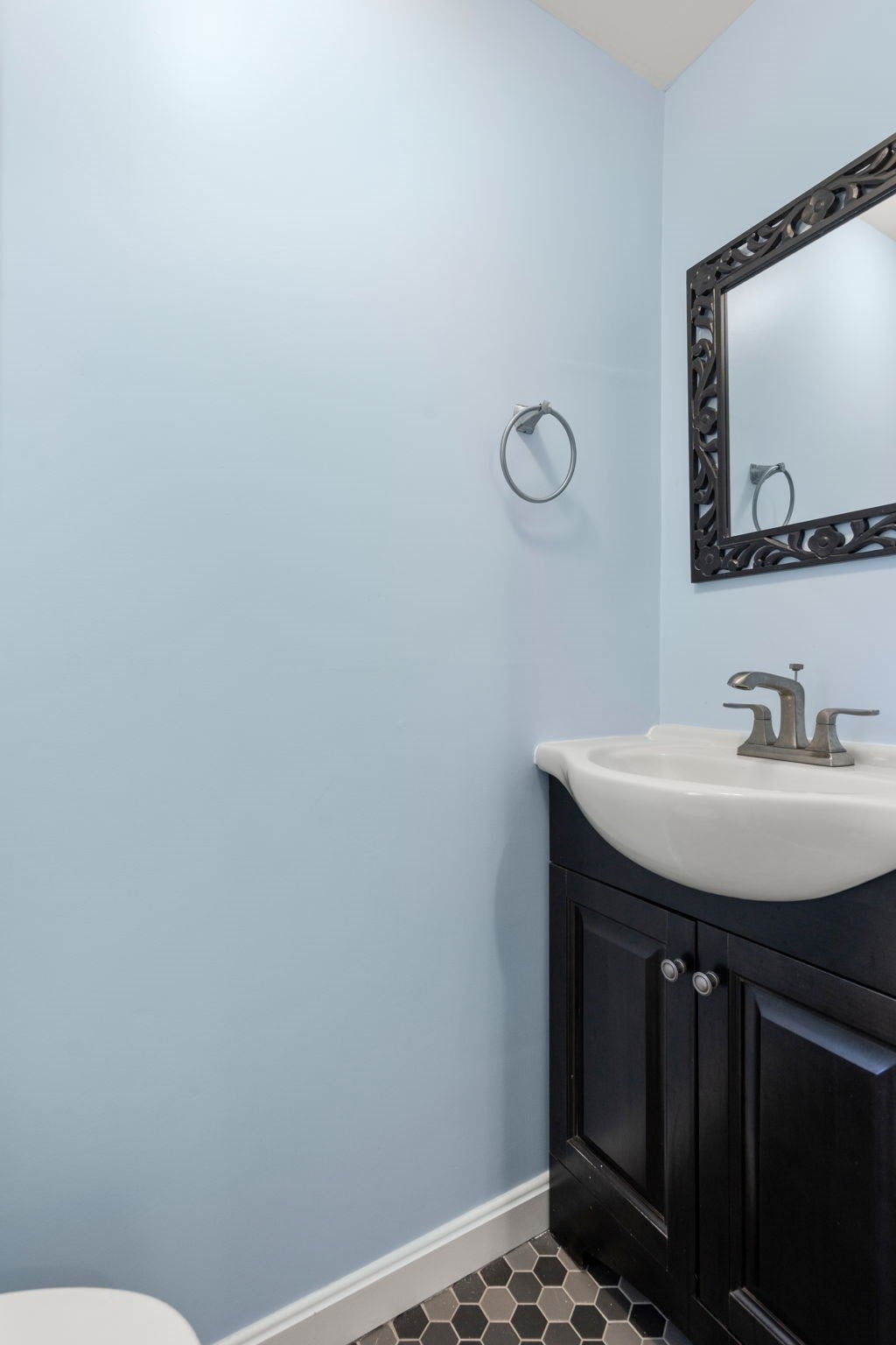 125 Thacher ST, Milton, MA, 125 Thacher ST, Milton, MA Photo #6