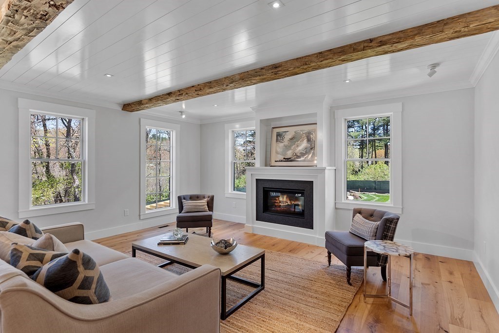 24 Mccallar Lane