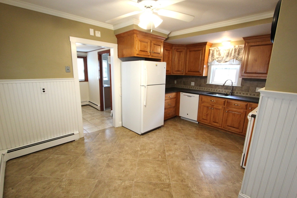 75 Wachusett St