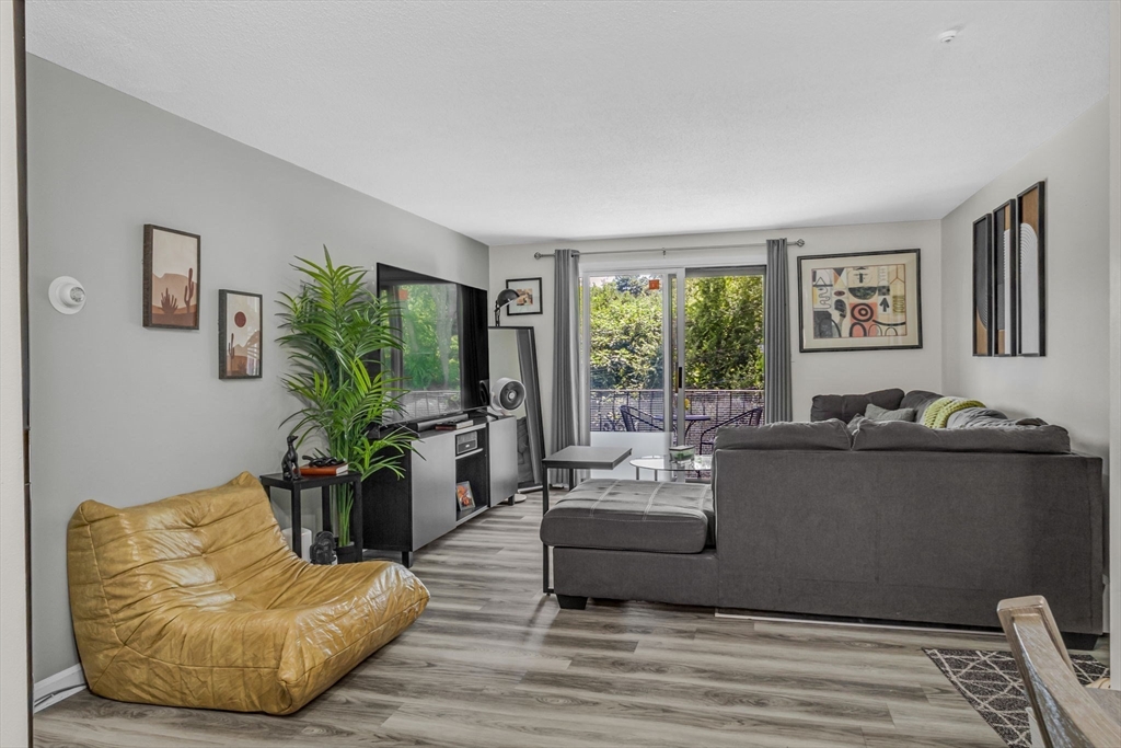 21 Pine St K