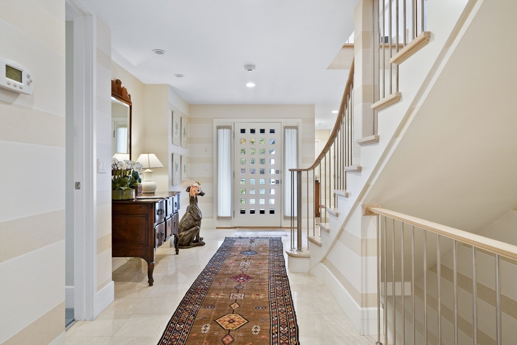 207 Nahanton Street 207