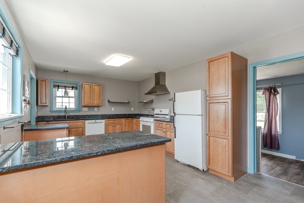 147 Smith St, North Attleboro, MA, 147 Smith St, North Attleboro, MA Photo #7