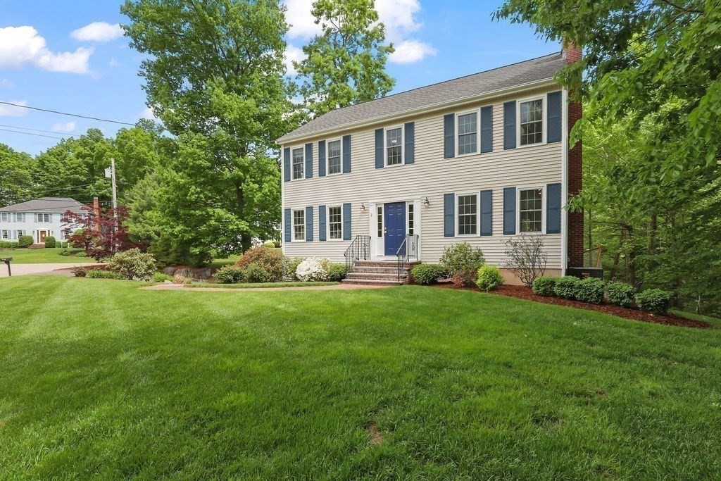 2 Thomas Circle
