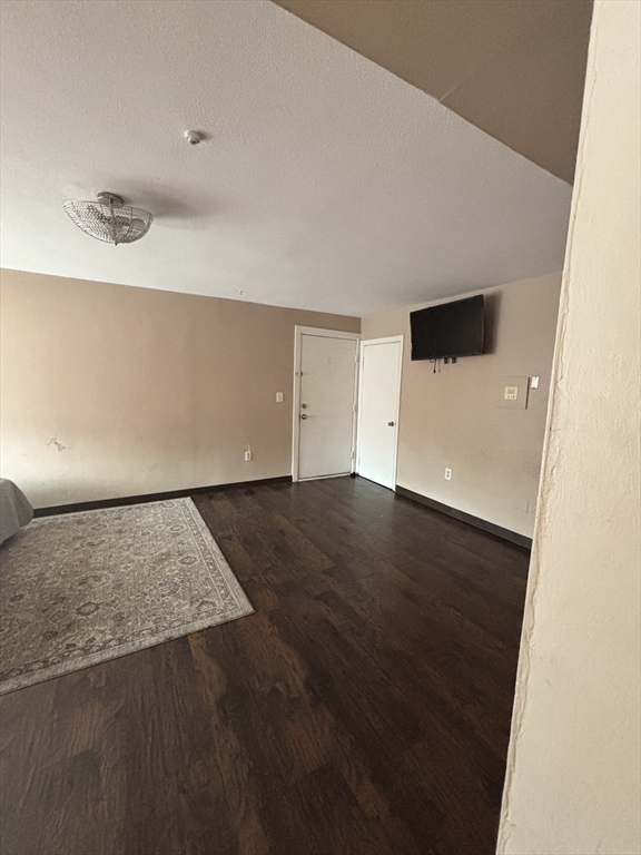 77 Colonel Bell Dr 4