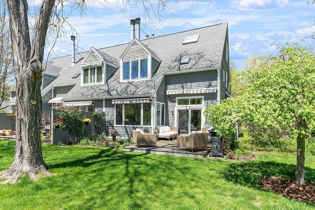 4 Greenfield Ln 4