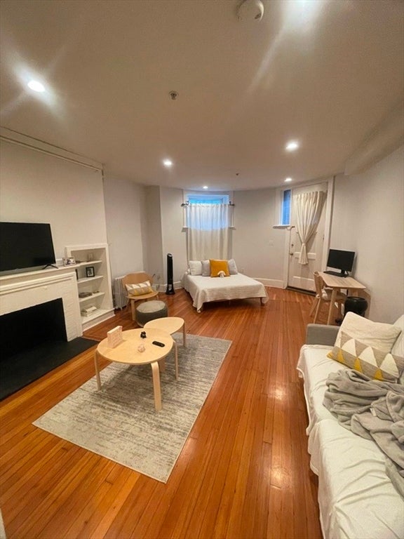 470 Beacon Street #1, Boston, MA, 470 Beacon Street #1, Boston, MA Photo #2
