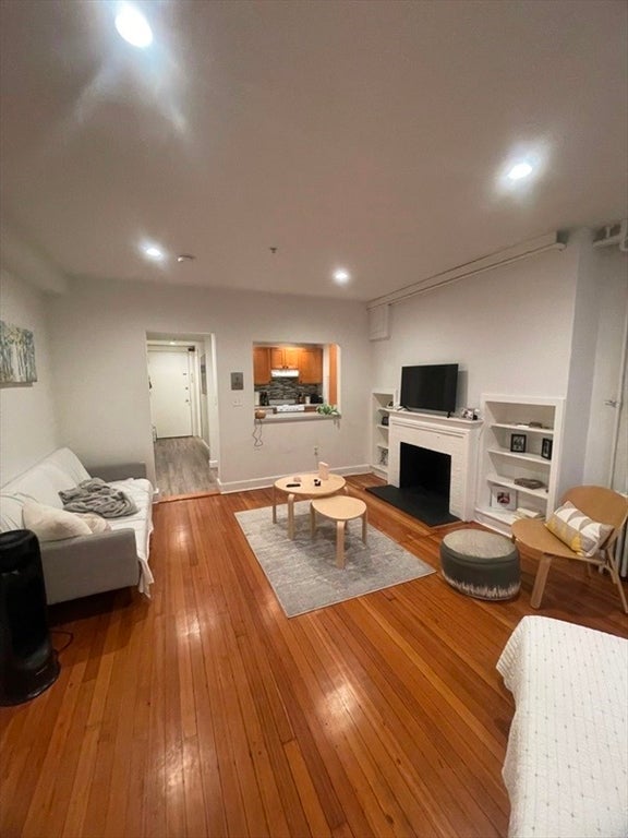 470 Beacon Street #1, Boston, MA, 470 Beacon Street #1, Boston, MA Photo #1