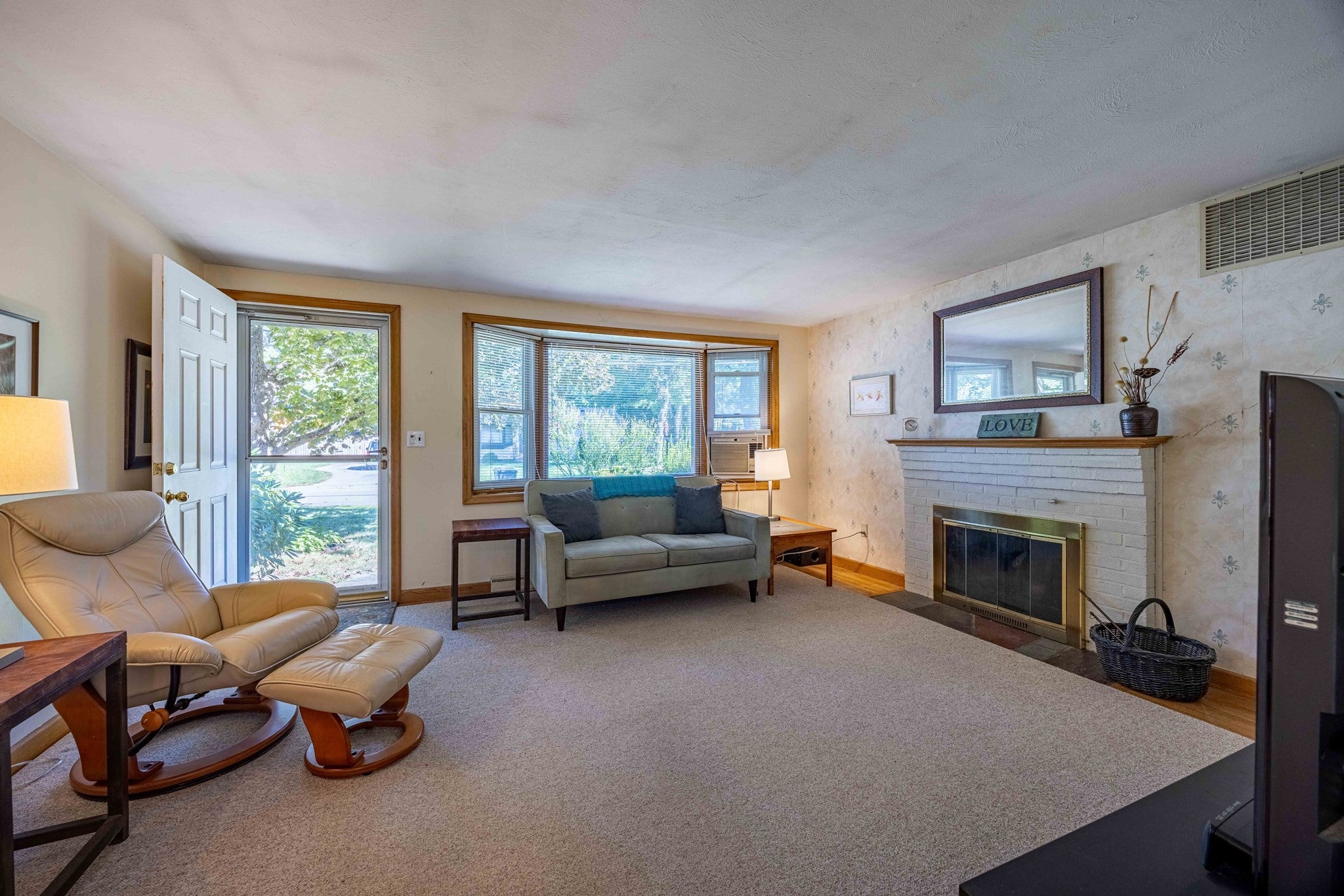 4 Virginia Road, Medway, MA Photo #5