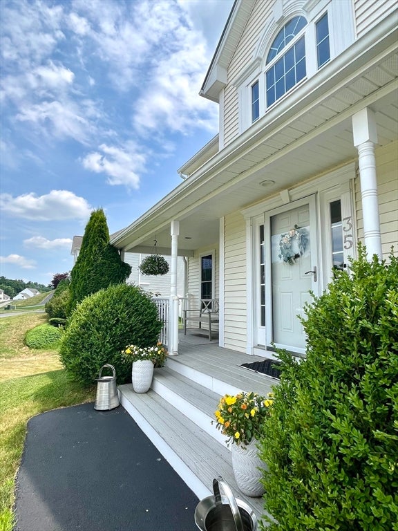35 Brunelle Dr