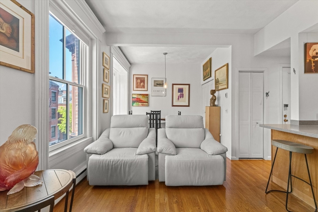 7 Dwight St 3