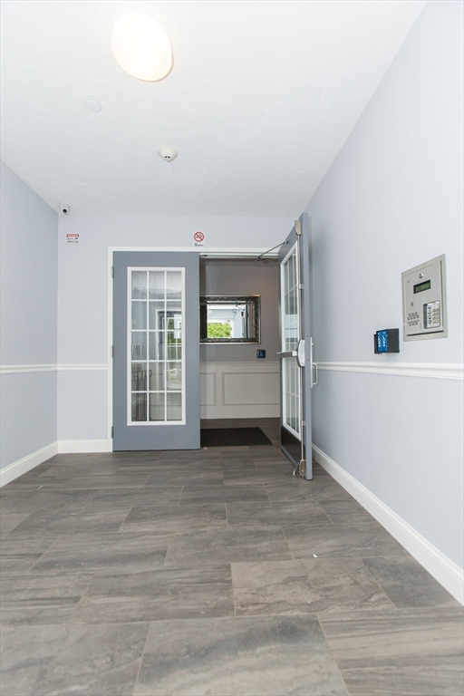 21 Messenger St 304