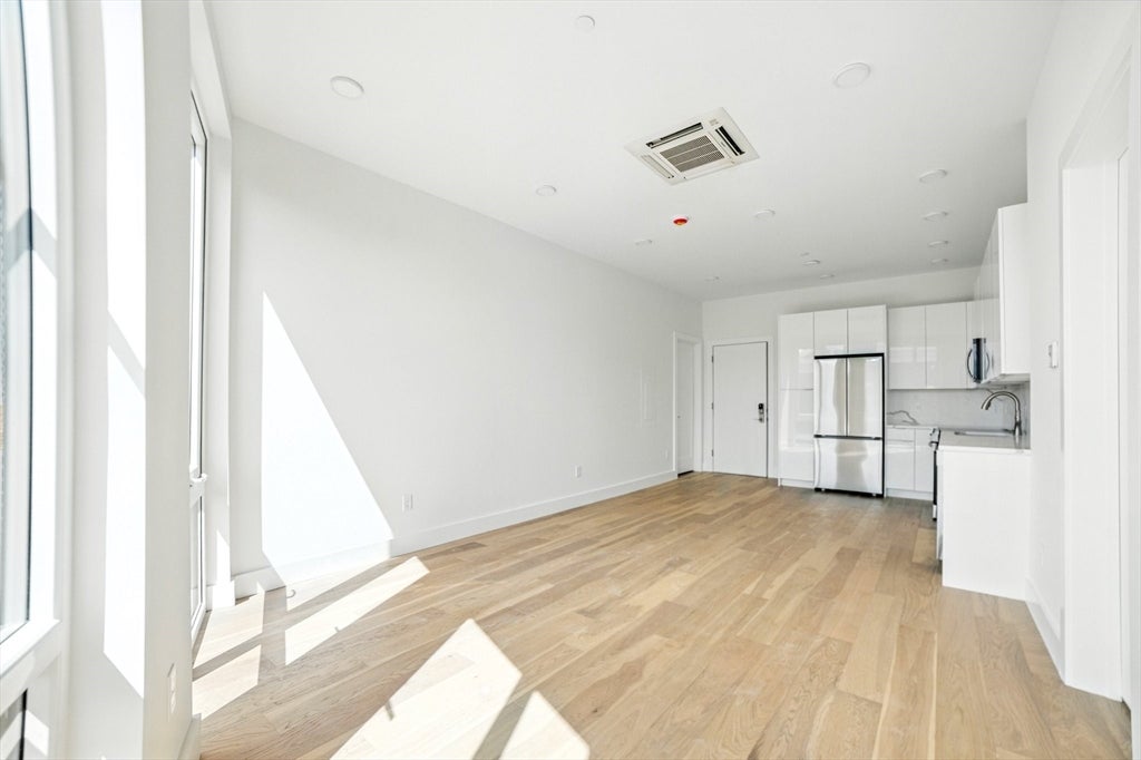 38 Hichborn St #203, Boston, MA, 38 Hichborn St #203, Boston, MA Photo #8