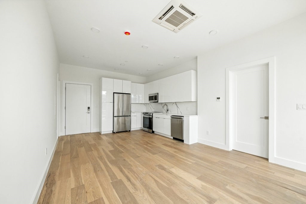 38 Hichborn St #203, Boston, MA, 38 Hichborn St #203, Boston, MA Photo #9