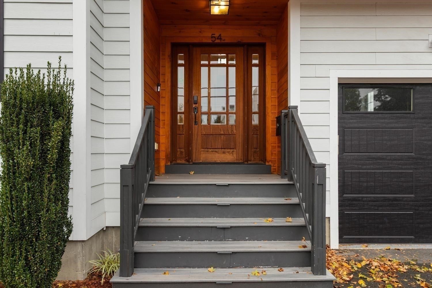 54 Pleasant Street